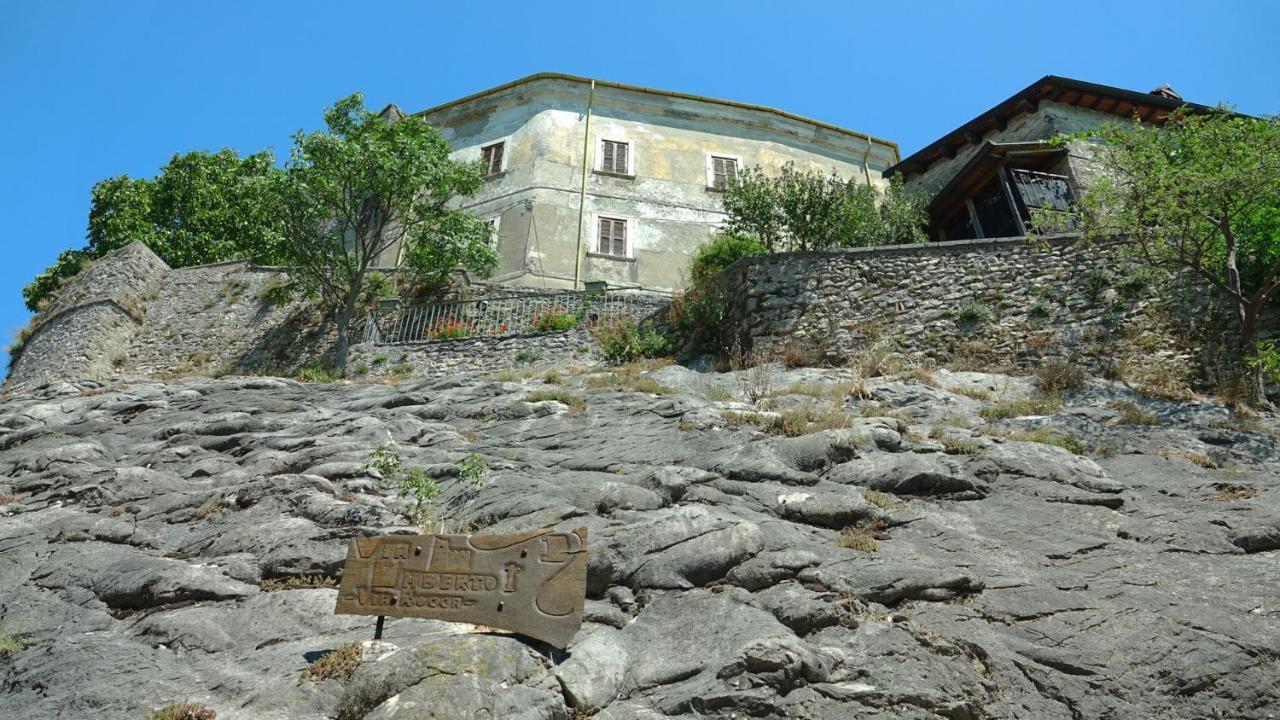 La Terrazza Sul Lago Turano Castel di Tora Bagian luar foto