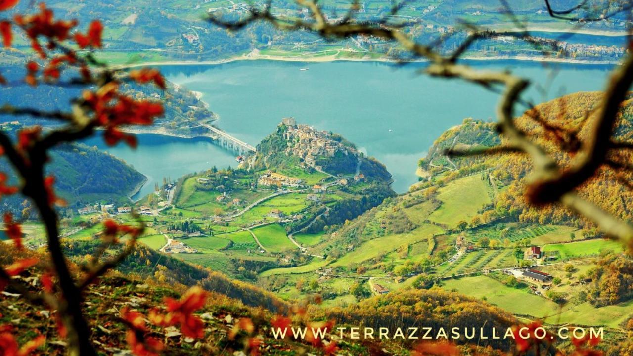 La Terrazza Sul Lago Turano Castel di Tora Bagian luar foto