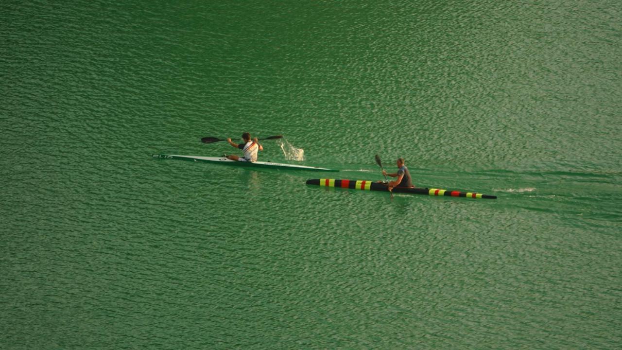 La Terrazza Sul Lago Turano Castel di Tora Bagian luar foto