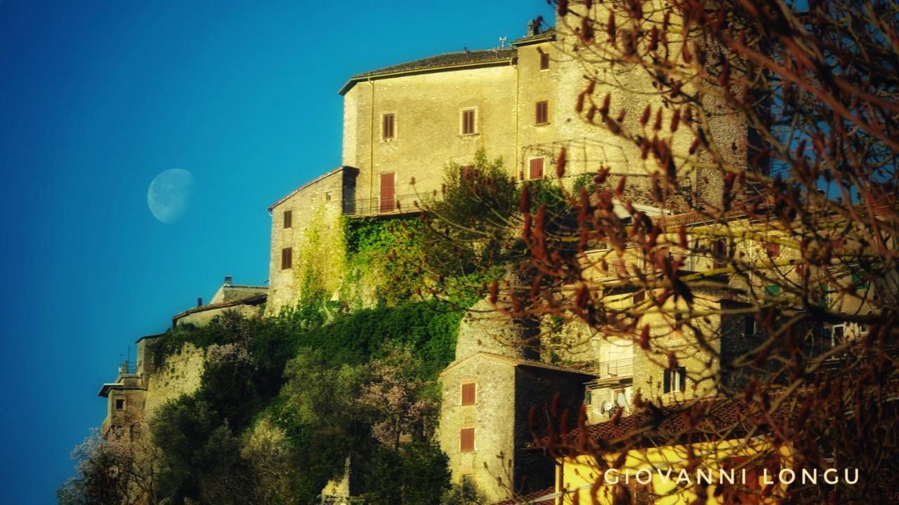 La Terrazza Sul Lago Turano Castel di Tora Bagian luar foto