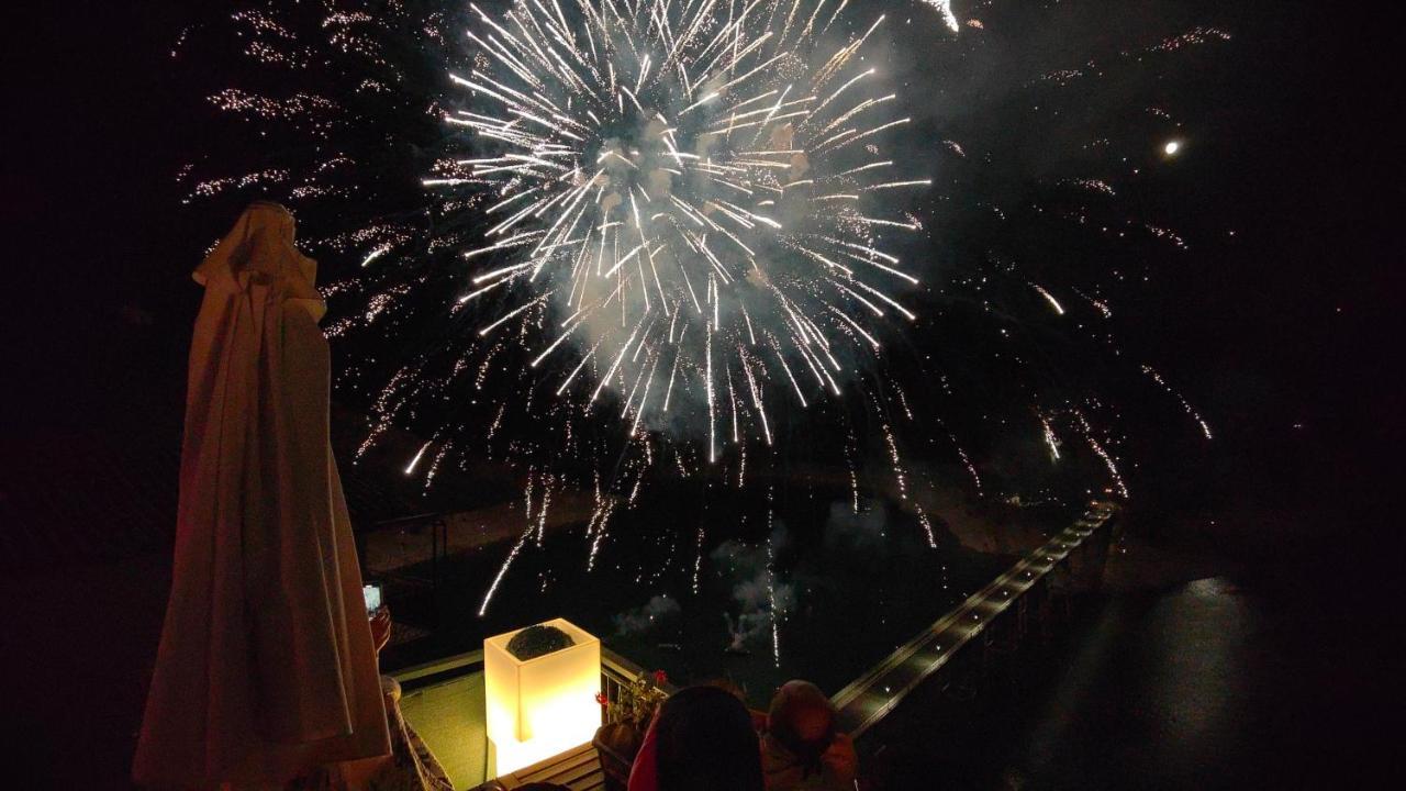 La Terrazza Sul Lago Turano Castel di Tora Bagian luar foto